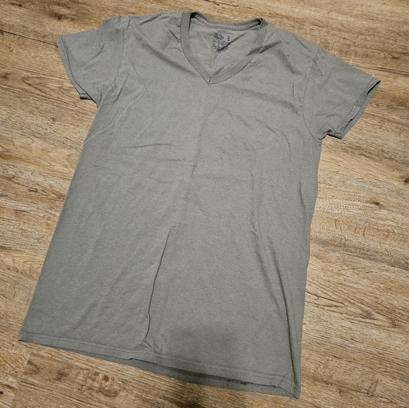 Fruit of the Loom Other - Gray v-neck t shirt